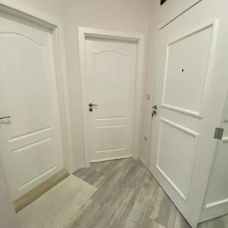 Luxurious And Panoramic At The In La Complex