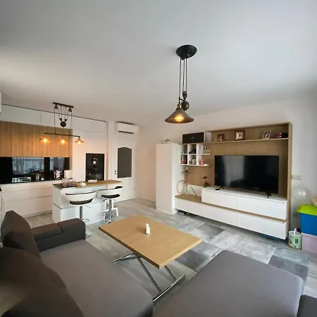 Luxurious And Panoramic At The In La Complex Apartment Golden Sands