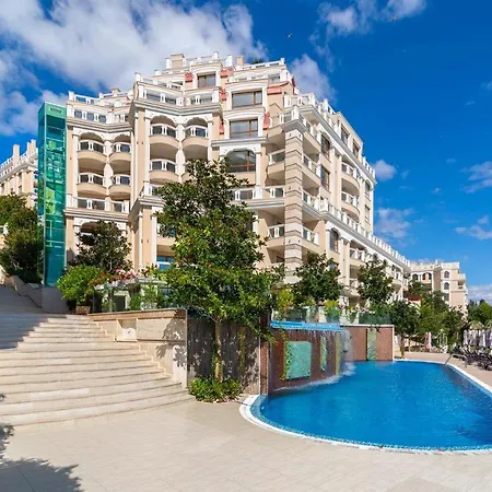 Luxurious And Panoramic At The In La Complex Lejlighed *