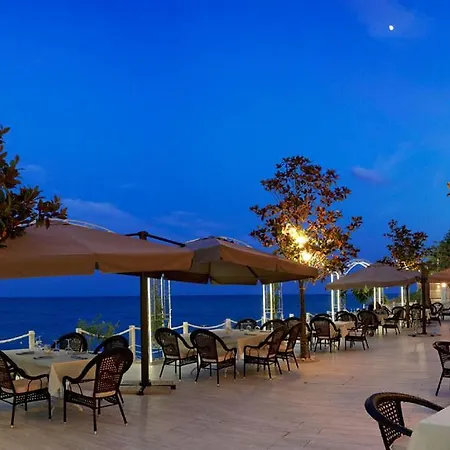 Luxurious And Panoramic At The In La Complex Apartment *