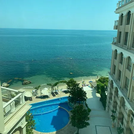 Luxurious And Panoramic At The In La Complex Altın Kumlar