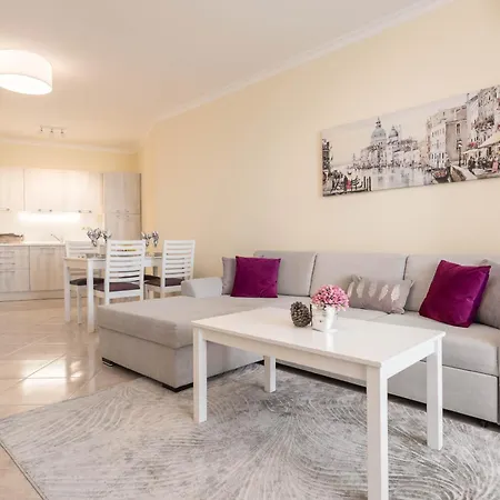 Luxurious And Panoramic At The In La Complex Altın Kumlar