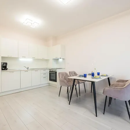 Luxurious And Panoramic At The In La Complex Daire Altın Kumlar