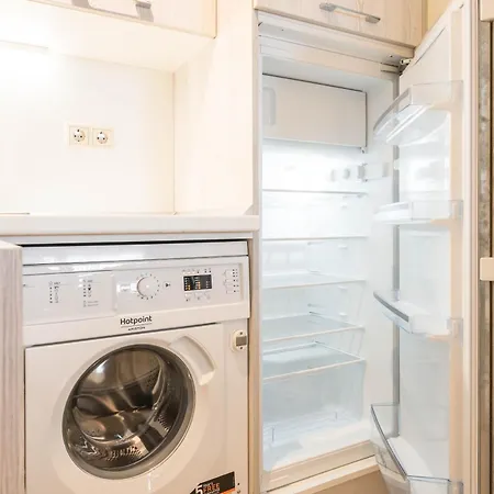 Luxurious And Panoramic At The In La Complex Appartement