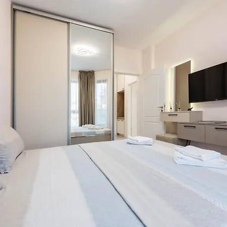 Апартаменты Luxurious And Panoramic At The In La Complex *
