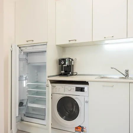 Luxurious And Panoramic At The In La Complex Apartament