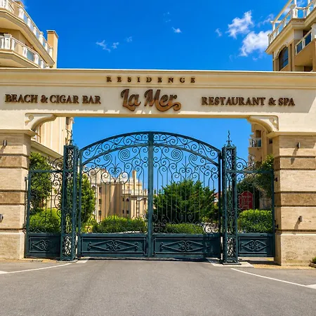 Апартаменты Luxurious And Panoramic At The In La Complex