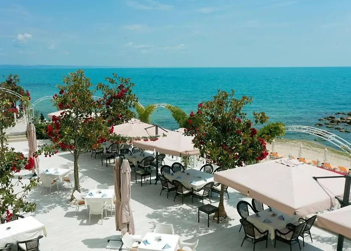 Luxurious And Panoramic At The In La Complex Sables d'or