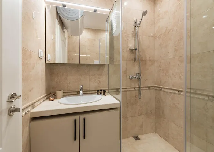 Luxurious And Panoramic At The In La Complex